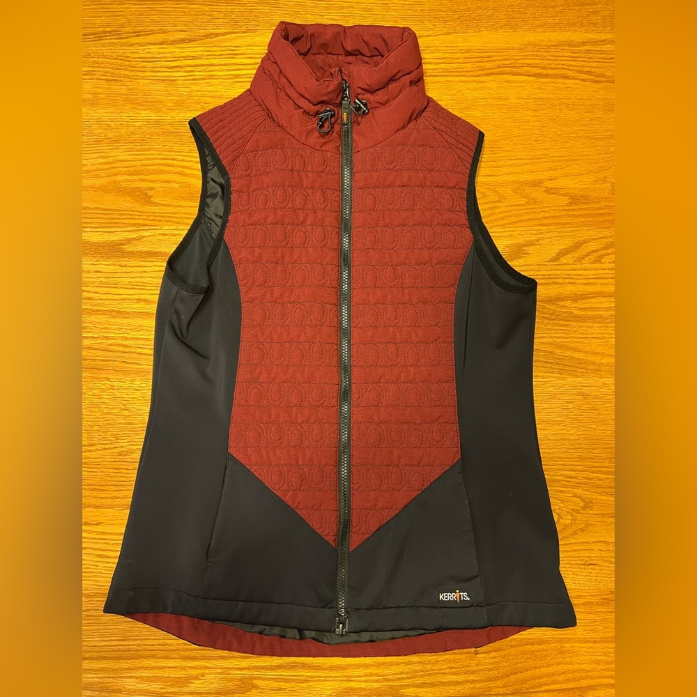 KERRITS On Track Quilted Vest Women’s Medium Maroon/Black Equestrian Full Zip